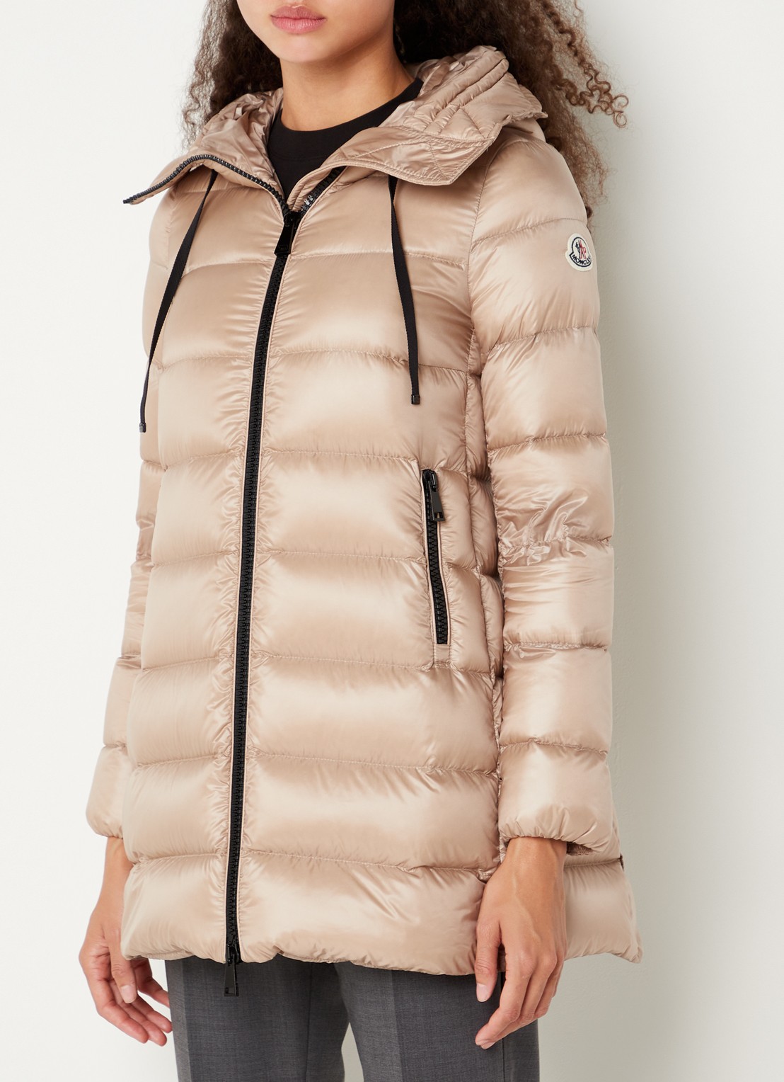 Moncler Suyen puffer jas met donsvulling - detail beige