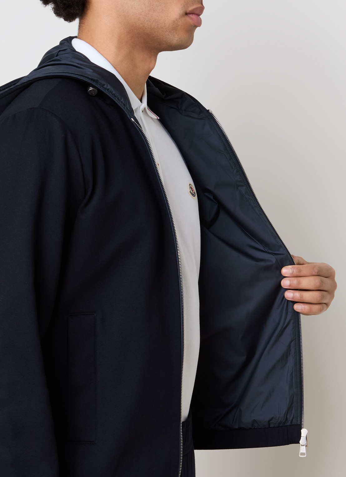 Moncler Sweatvest met capuchon en steekzakken - detail 5 donkerblauw