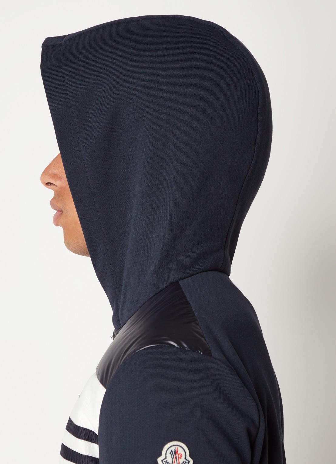 Moncler Sweatvest van jersey met gewatteerde voorpand en donsvulling  - detail 3 blauw