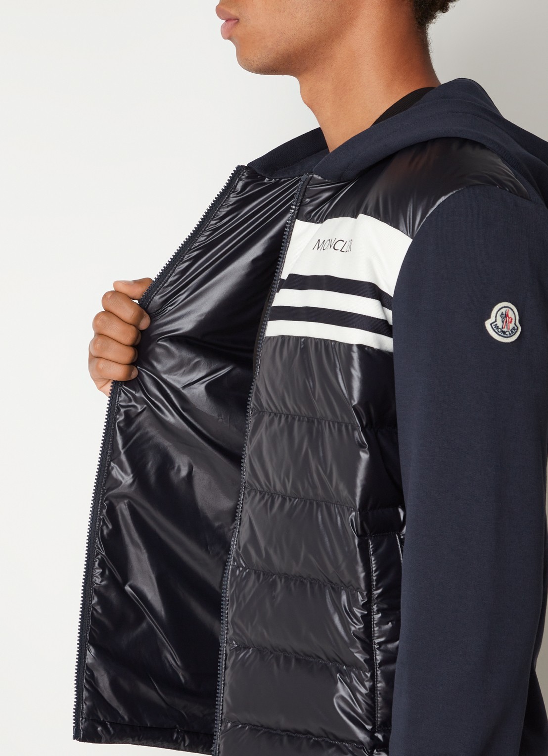 Moncler Sweatvest van jersey met gewatteerde voorpand en donsvulling  - detail 4 blauw