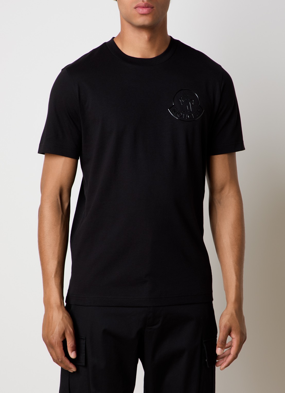 Moncler T-shirt met 3D logo - detail 2 zwart
