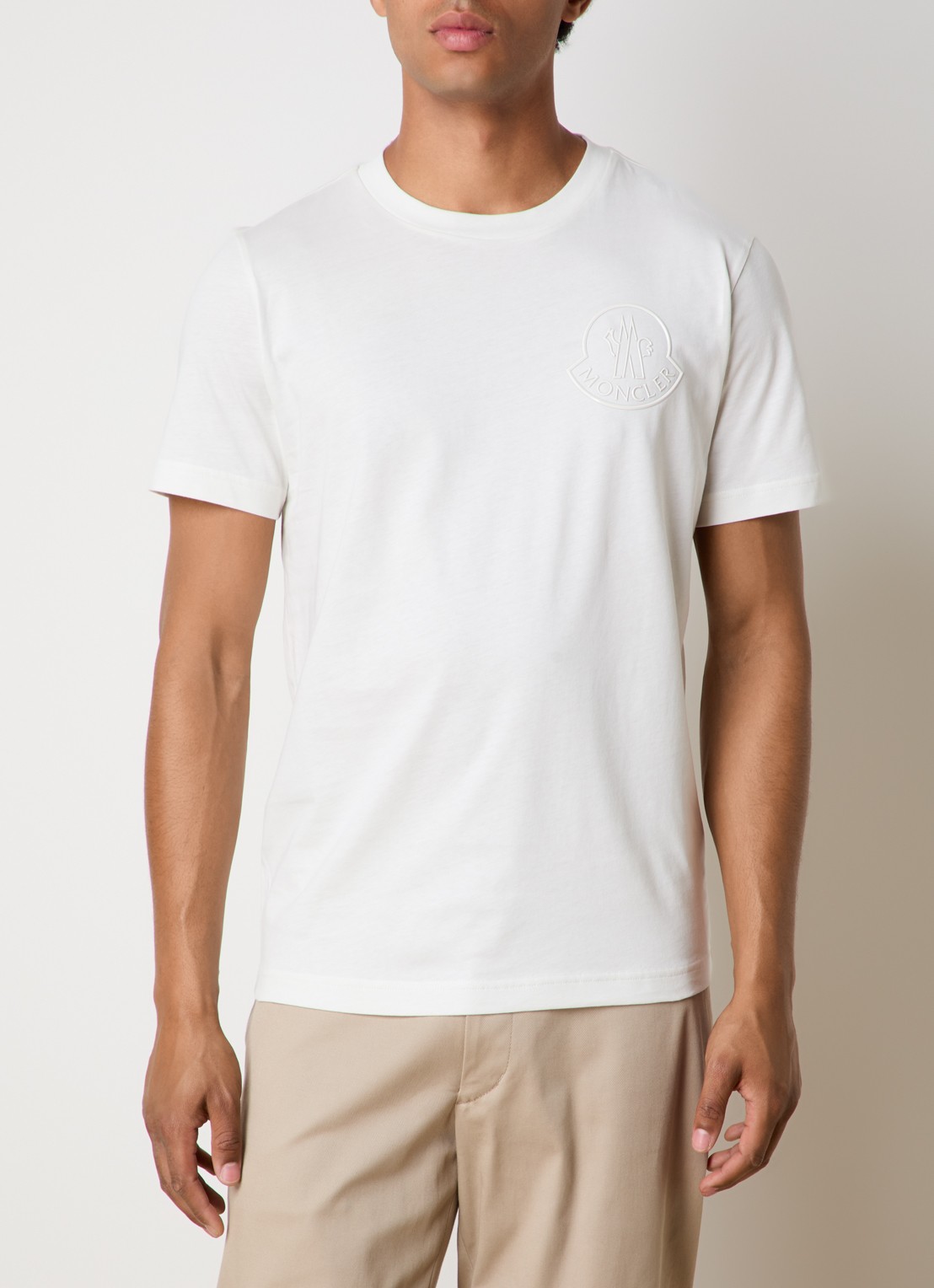 Moncler T-shirt met 3D logo - detail 4 gebroken wit