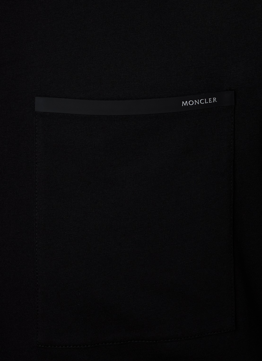 Moncler T-shirt met borstzak en logo - detail 2 zwart
