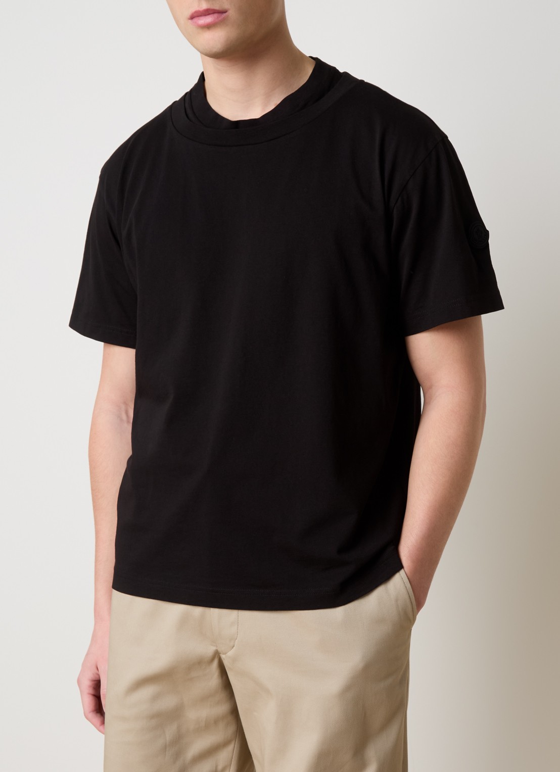 Moncler T-shirt met logo - detail 4 zwart