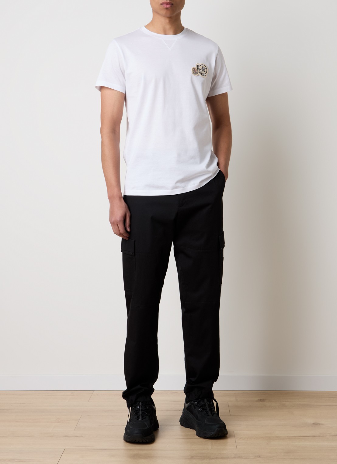 Moncler T-shirt met logo - voorkant 2 wit