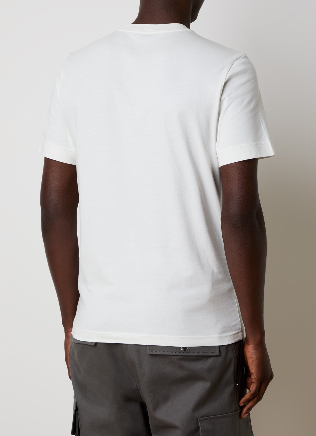 Moncler T-shirt met logo - achterkant 3 gebroken wit