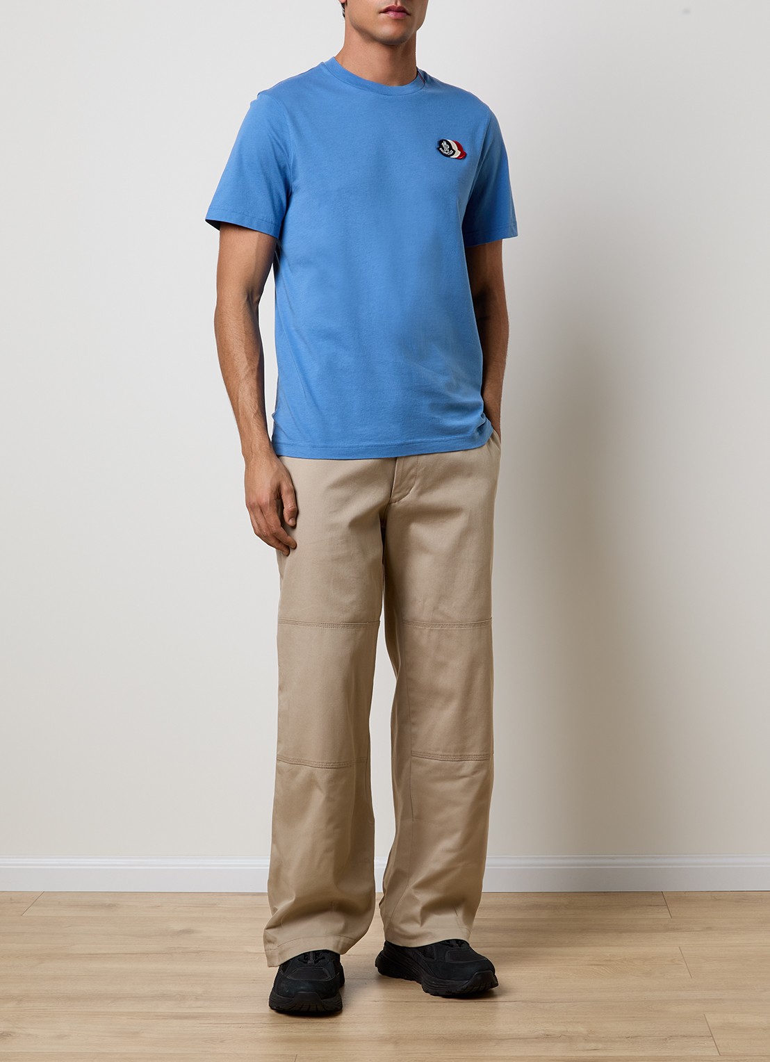 Moncler T-shirt met logoborduring - voorkant 2 blauw