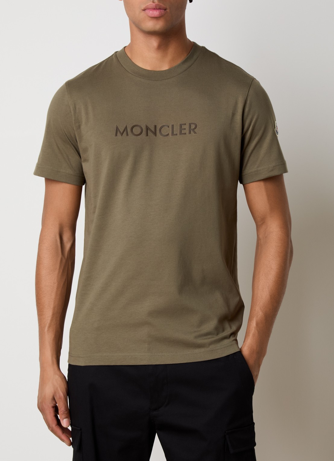 Moncler T-shirt met logoprint - detail 3 mosgroen