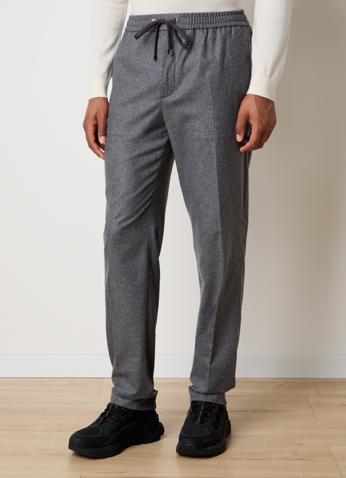 Moncler Tapered fit pantalon in kasjmierblend met trekkoord - detail 4 donkergrijs