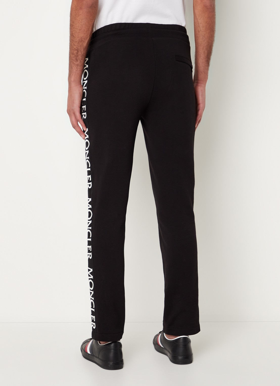 Moncler Tapered fit trackpants met logoborduring en ritszakken - achterkant zwart