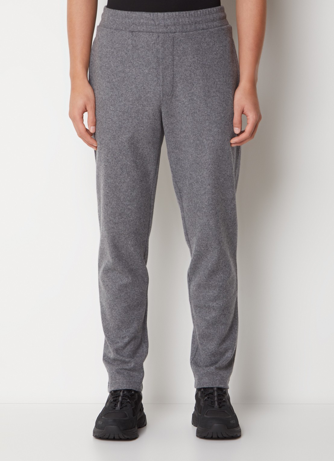 Moncler Tapered joggingbroek in scheerwolblend met gemêleerd dessin - detail grijsmele