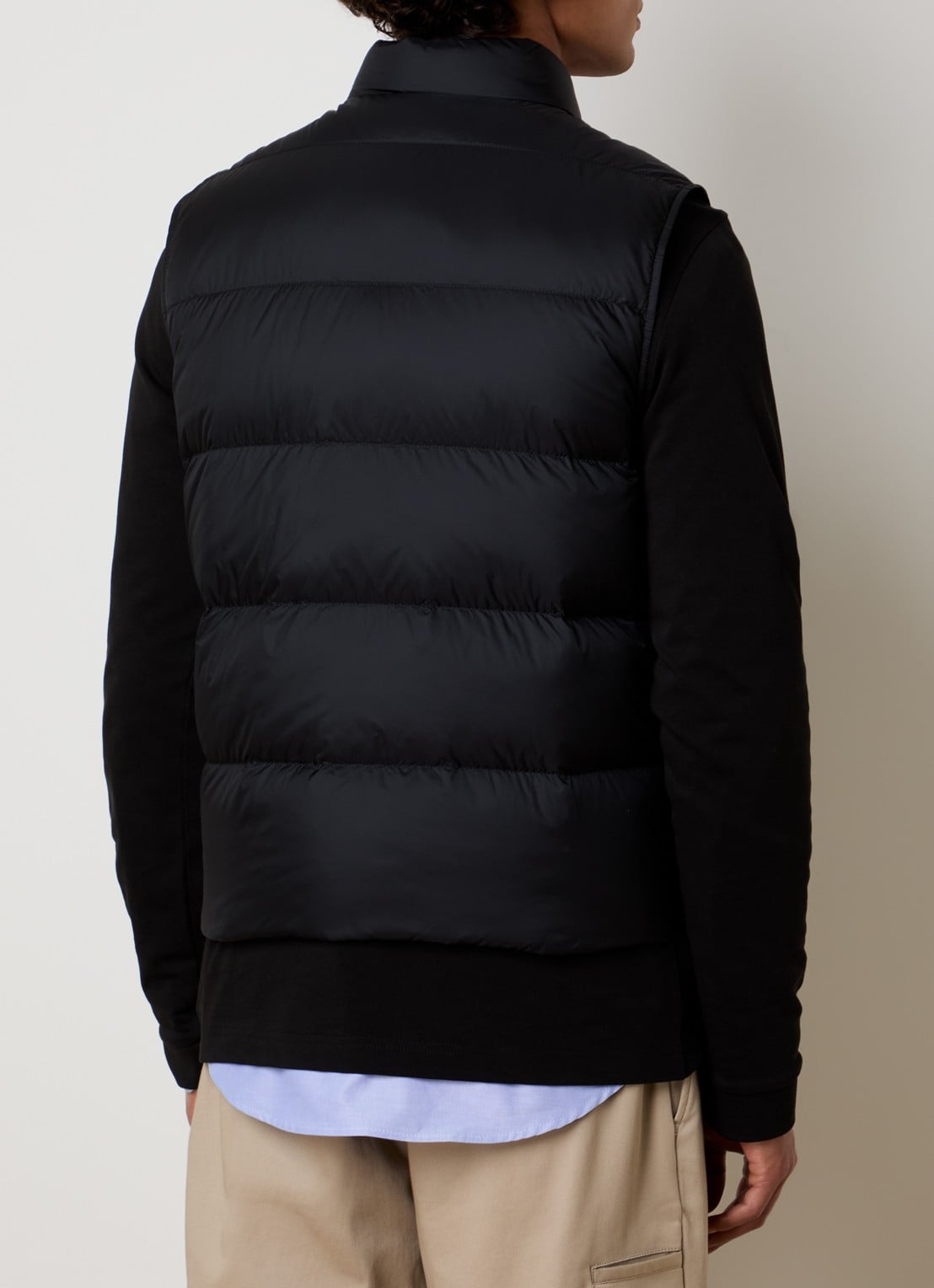 Moncler Tuquerouye gewatteerde bodywarmer met donsvulling en logo - achterkant 3 zwart