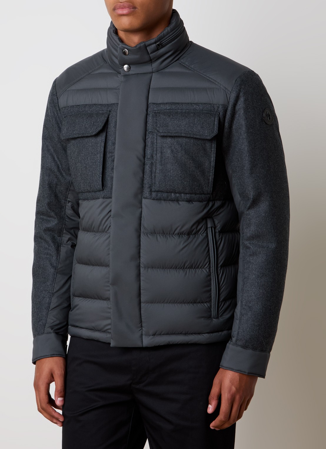 Moncler Vallanta gewatteerde jas met opbergbare capuchon - detail grijs