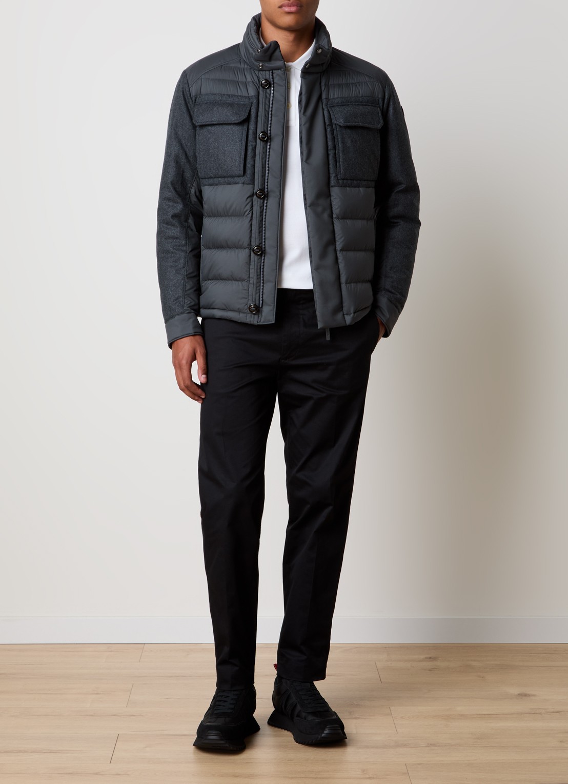 Moncler Vallanta gewatteerde jas met opbergbare capuchon - voorkant 5 grijs