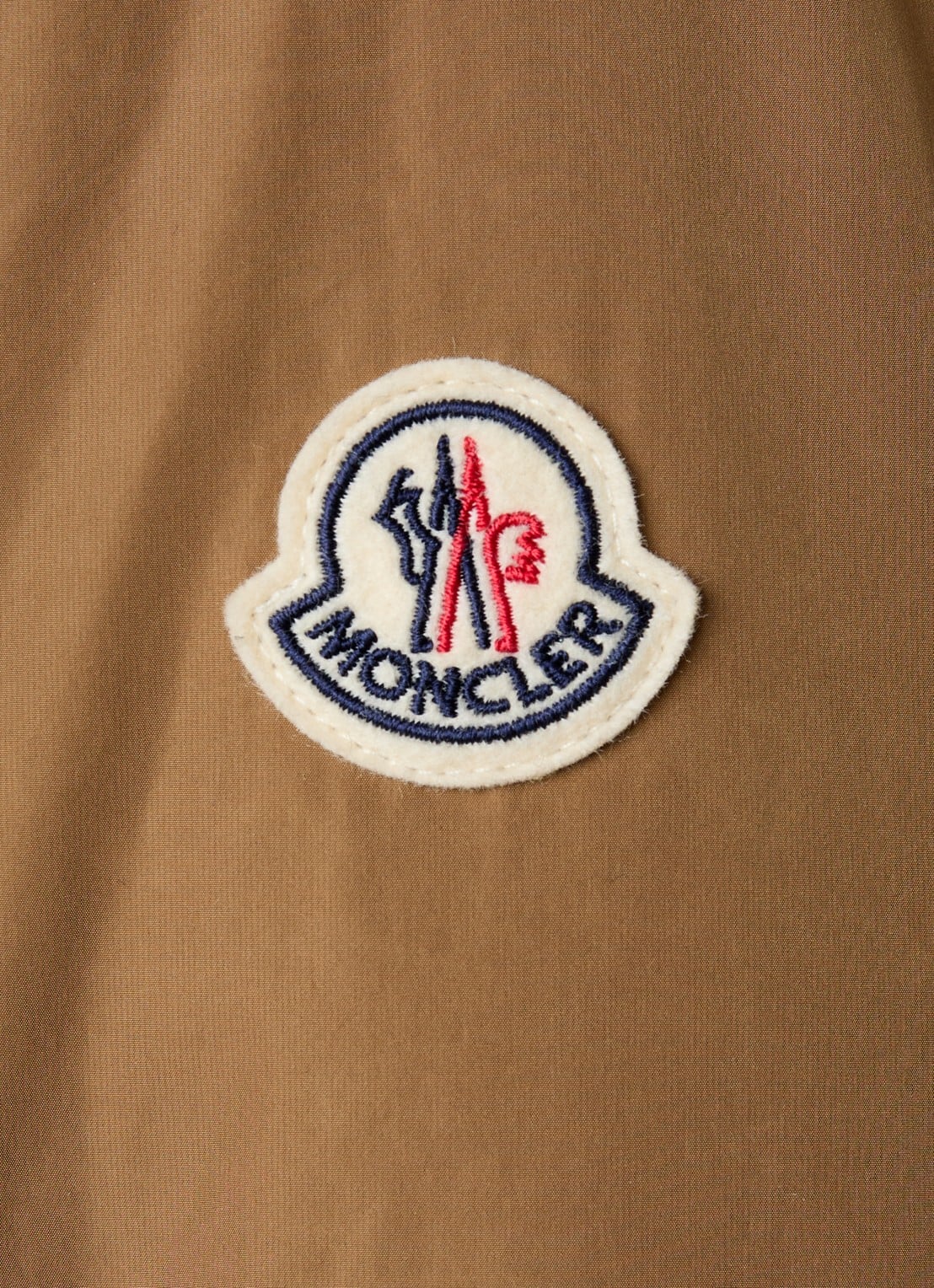 Moncler Vennes reversible baseball jack met donsvulling en logo - detail 3 cognac