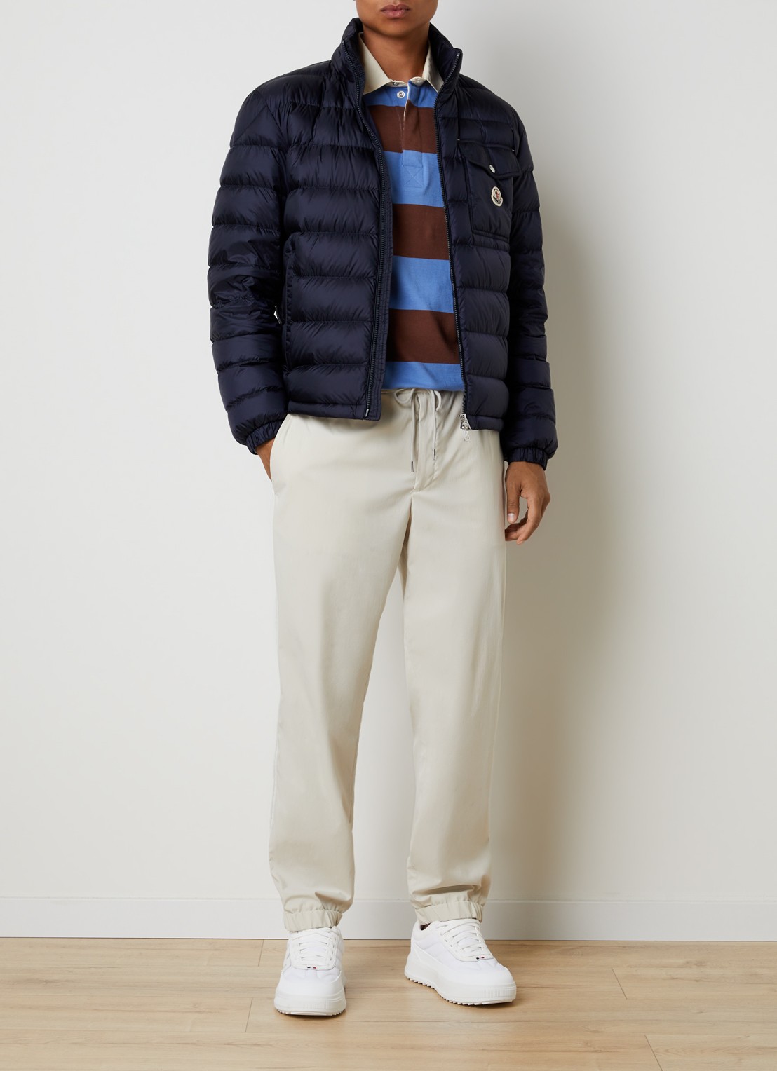 Moncler Verith pufferjack met donsvulling en afneembare capuchon - voorkant 2 donkerblauw