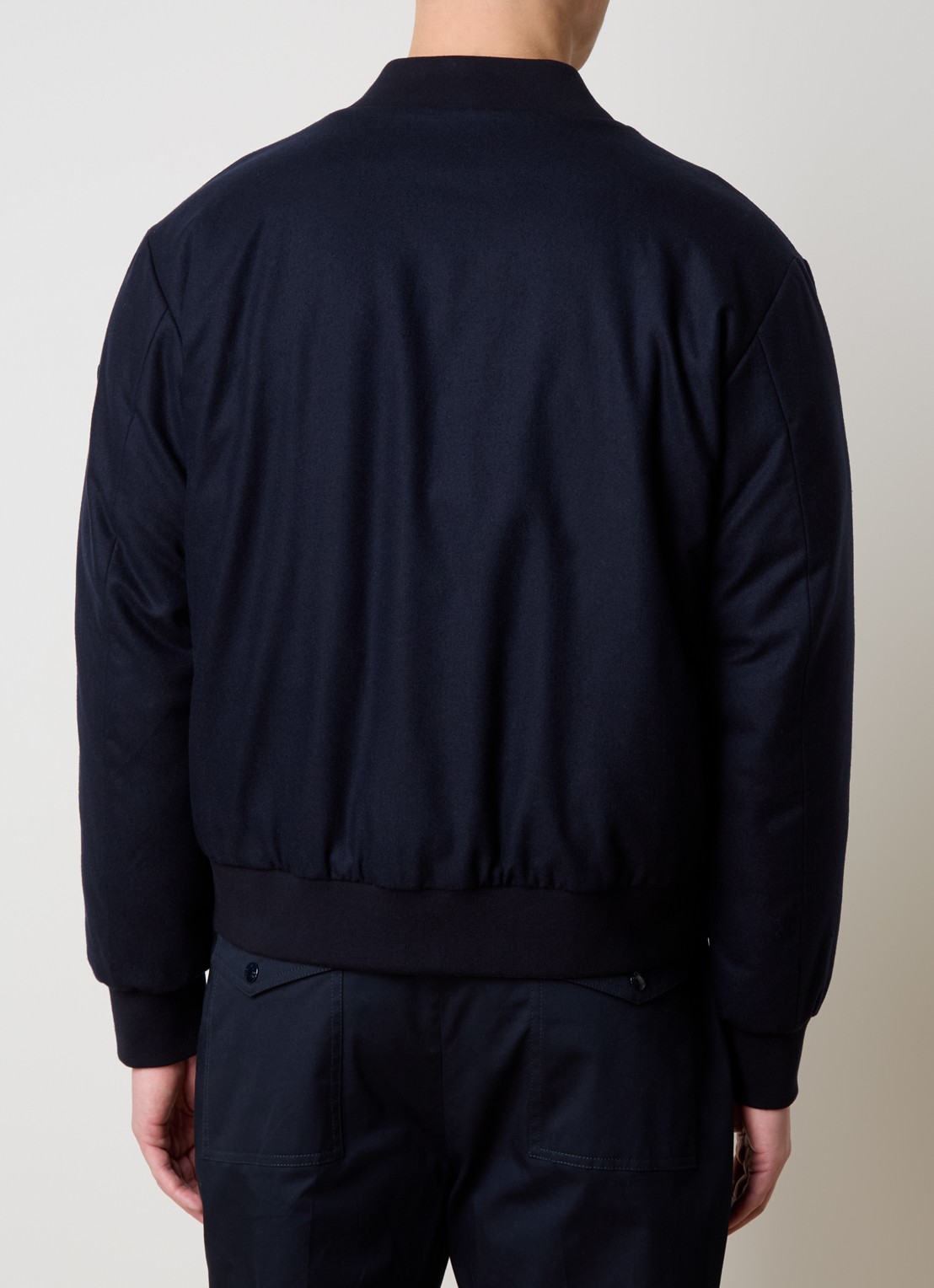 Moncler Villerest bomberjack in kasjmierblend met donsvulling - achterkant donkerblauw