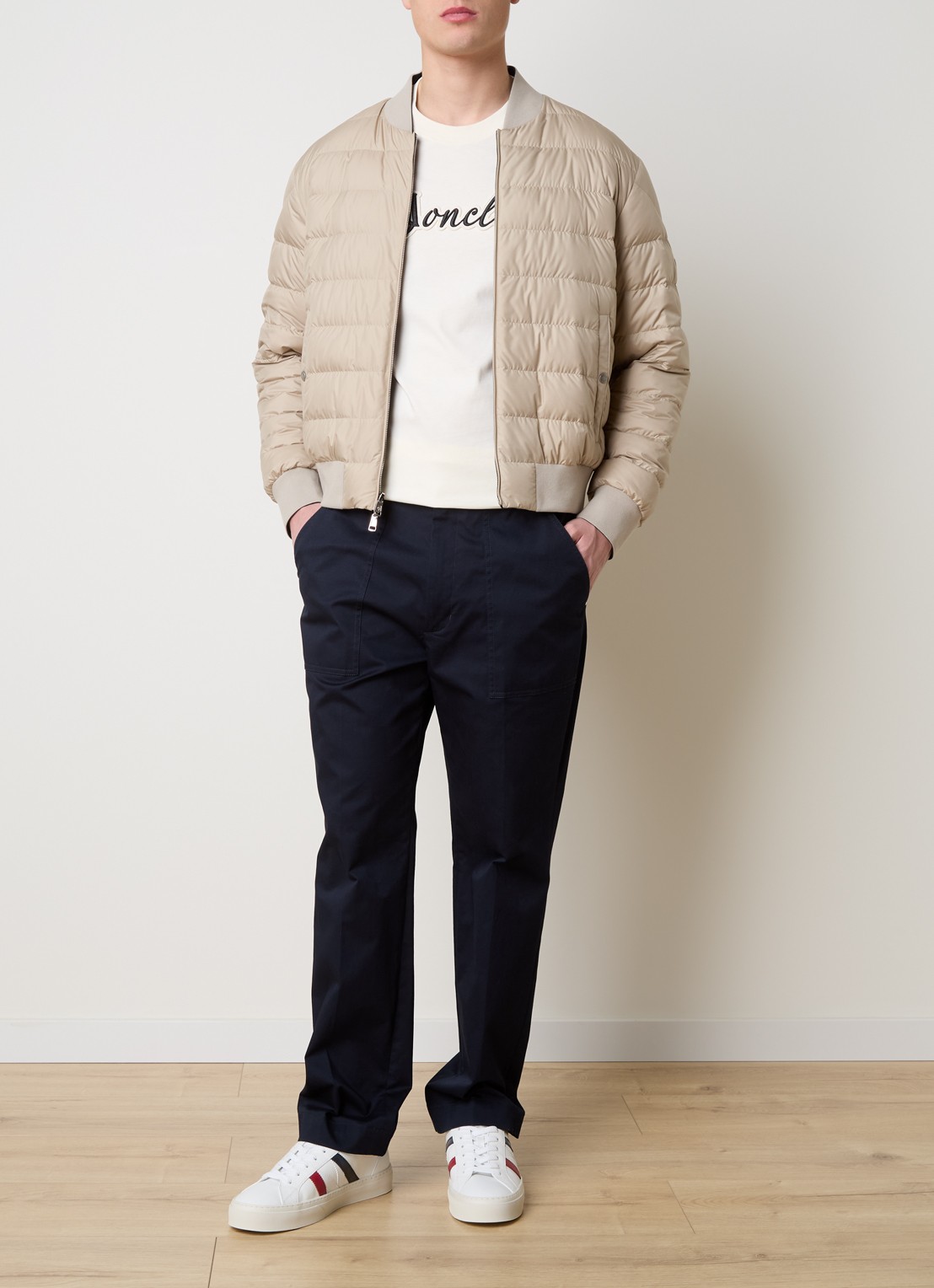Moncler Villerest bomberjack in kasjmierblend met donsvulling - voorkant 6 donkerblauw