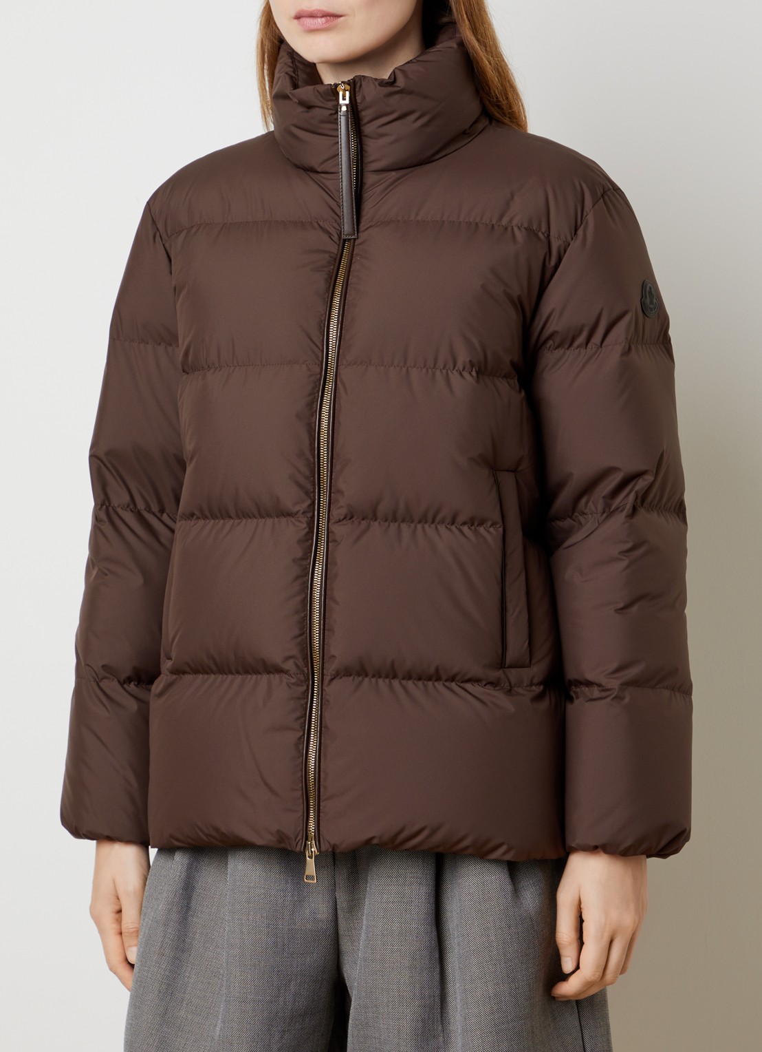 Moncler Vivantesse puffer jack met steekzakkken - detail 4 bruin