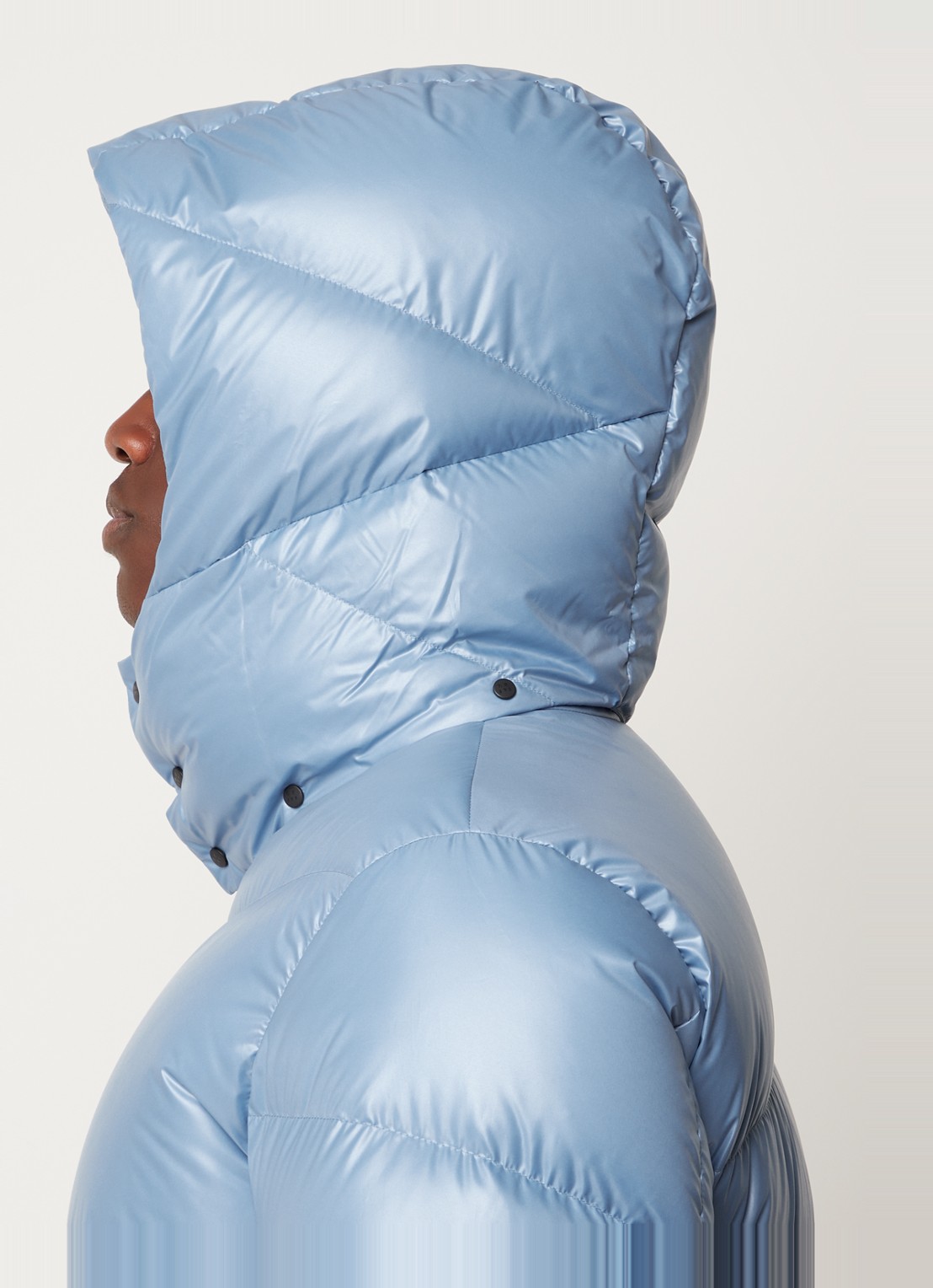 Moncler Yonne puffer jack met donsvulling en afneembare capuchon  - detail 3 lichtblauw