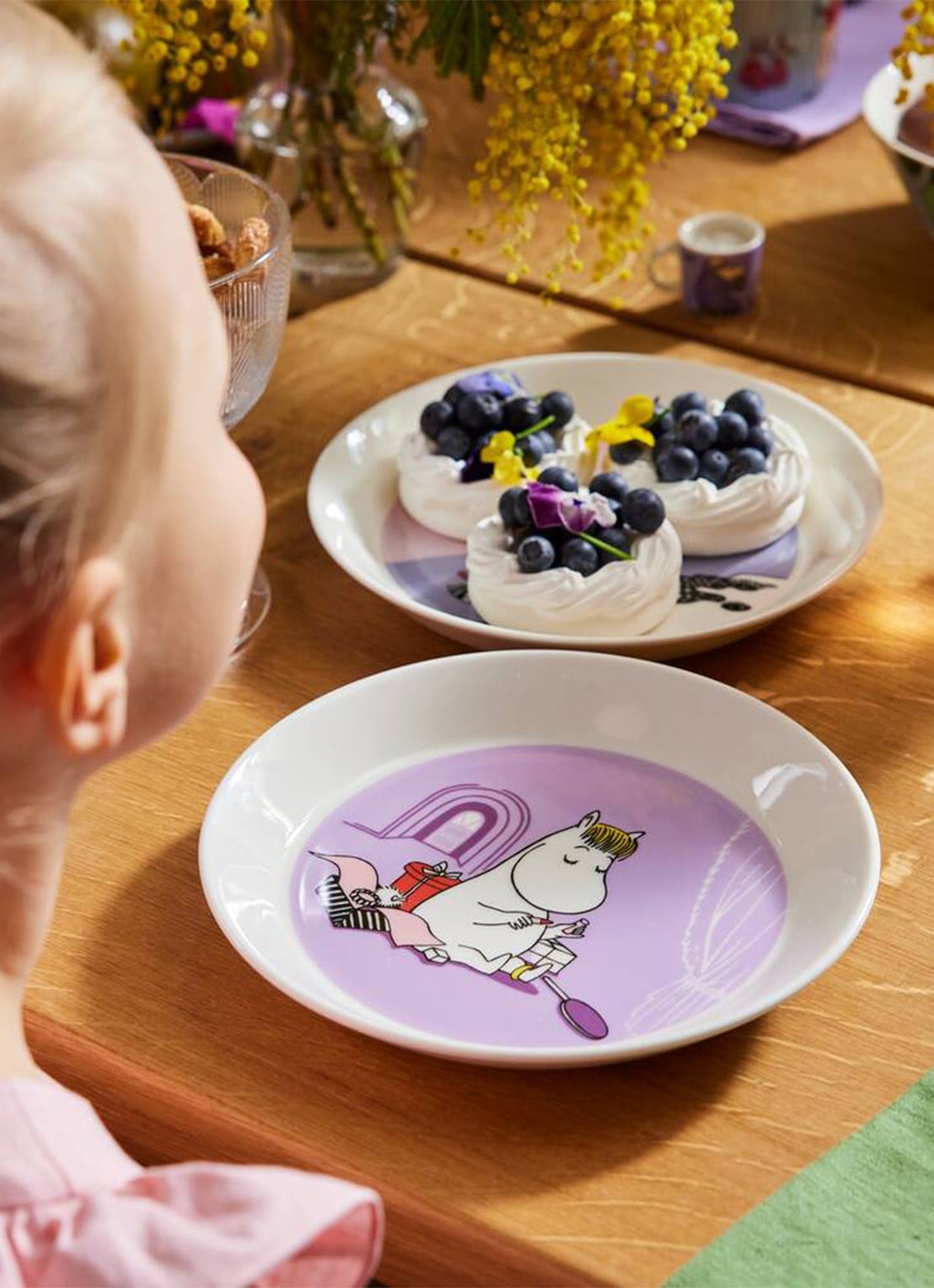 Moomin Arabia Moomin Snorkmaiden gebaksbordje 19 cm - voorkant 2 lila