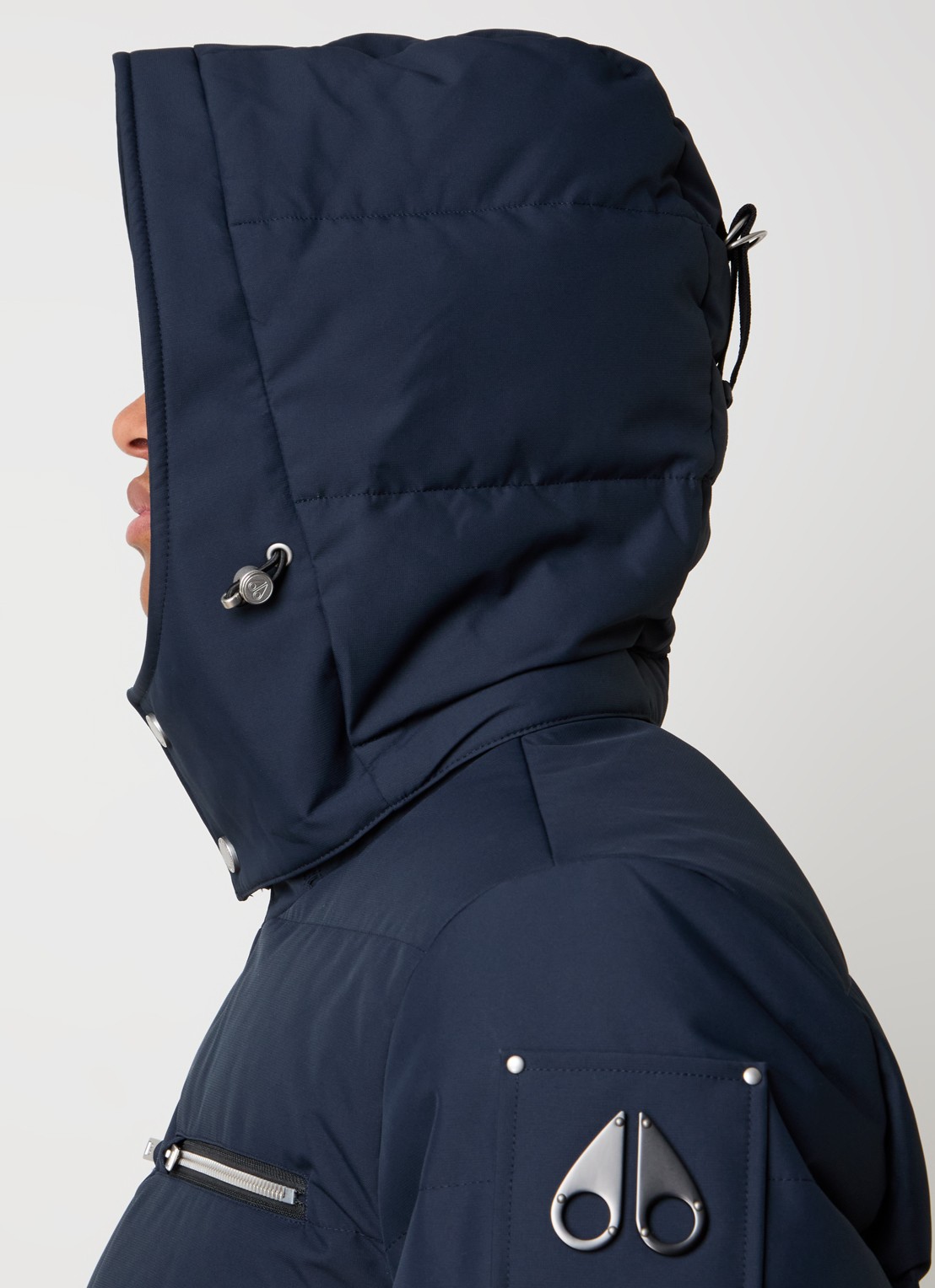 Moose Knuckles Puffer jas met donsvulling en ritszakken - detail 3 donkerblauw