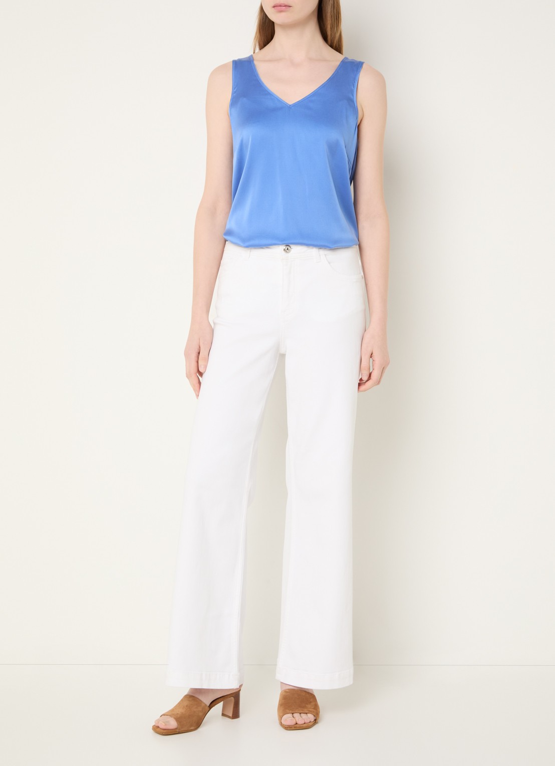 Mos Mosh MMAstrid mouwloze top van satijn - voorkant 2 blauw