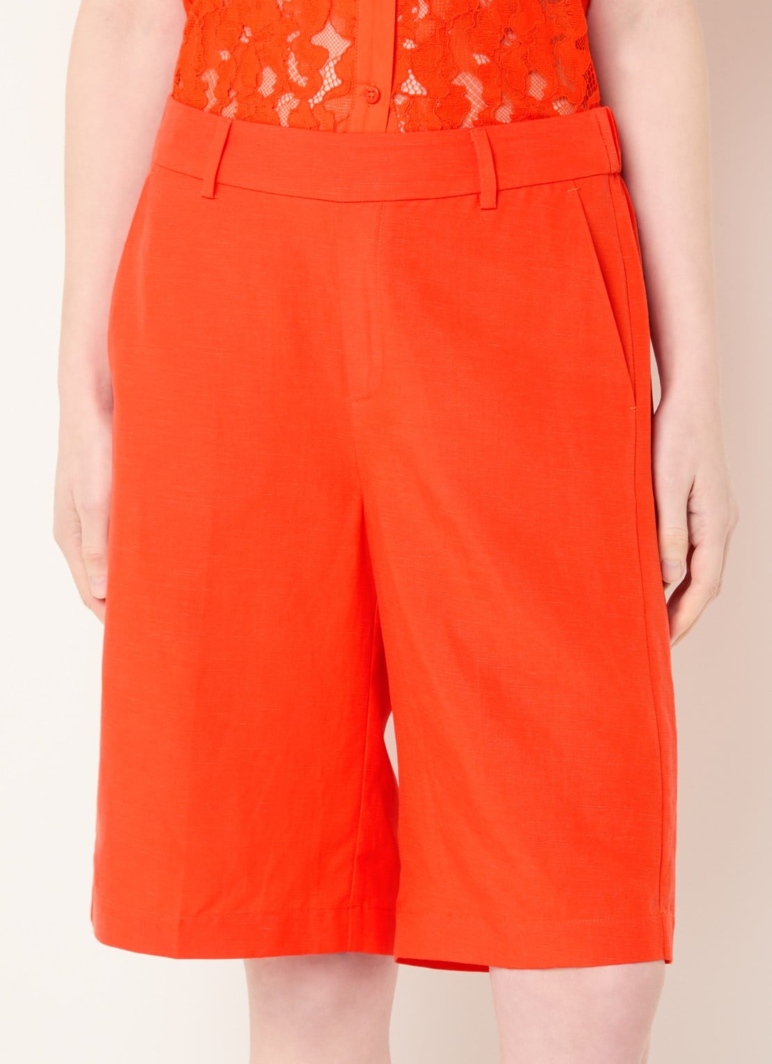 Mos Mosh MMBai Alexis straight fit korte broek in linnenblend met steekzakken - detail 2 oranje