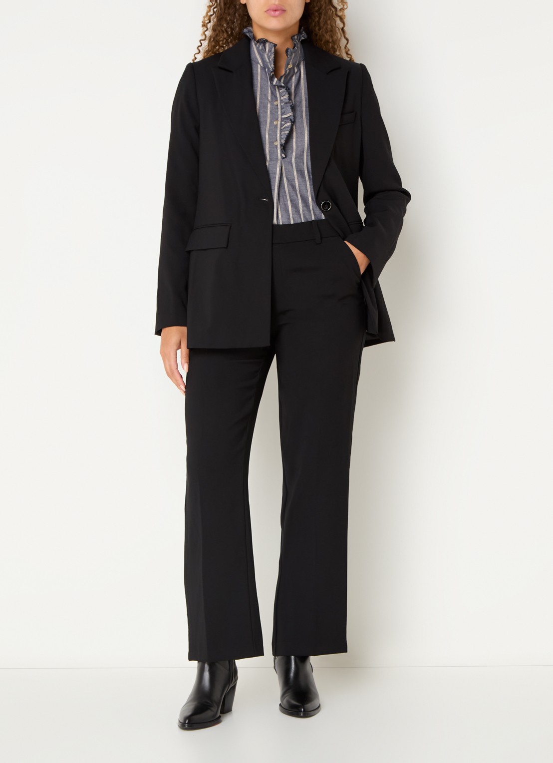 Mos Mosh MMBai Leia high waist straight fit cropped pantalon met persplooi - voorkant 3 zwart