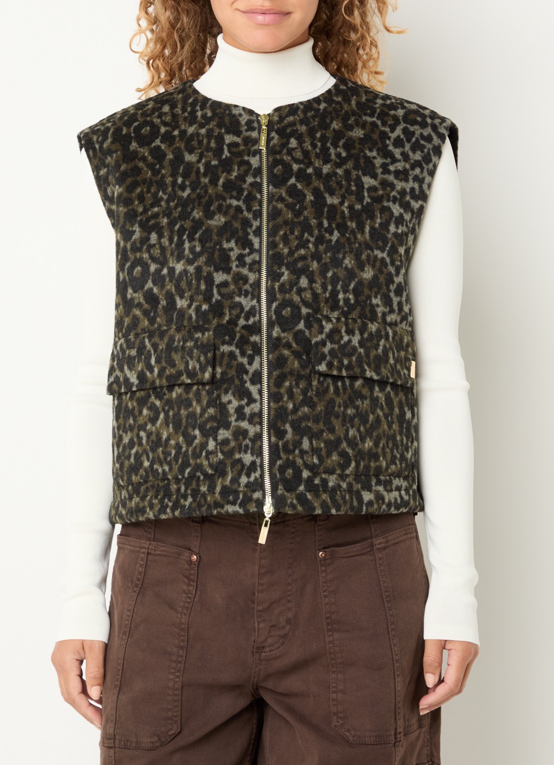 Mos Mosh MMElise Leo vest in wolblend met panterprint - detail zwart