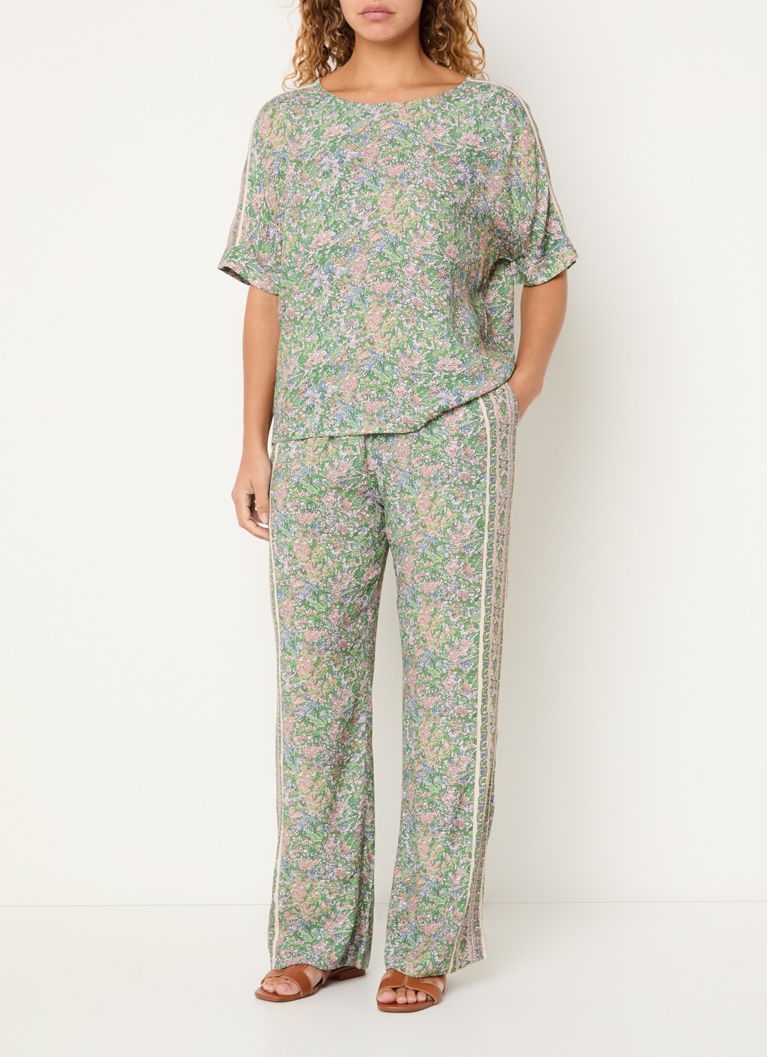 Mos Mosh MMPalma top met bloemenprint - voorkant 4 groen