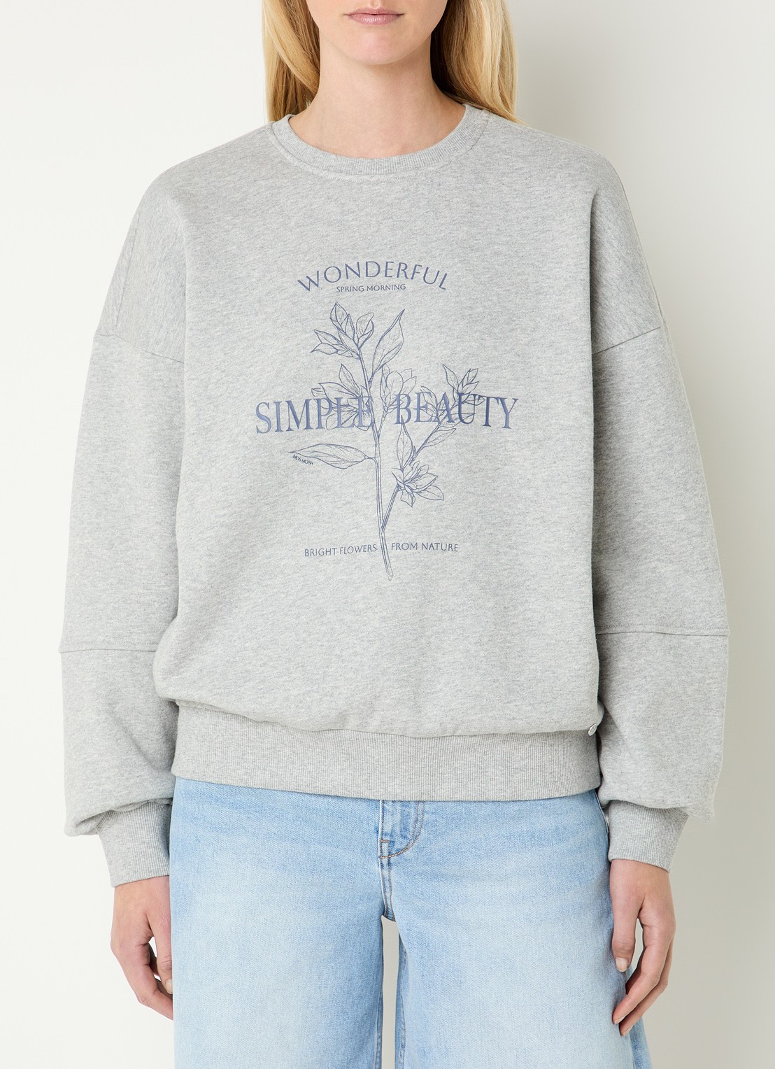 Mos Mosh MMRafia sweater met logoprint - detail 4 lichtgrijs