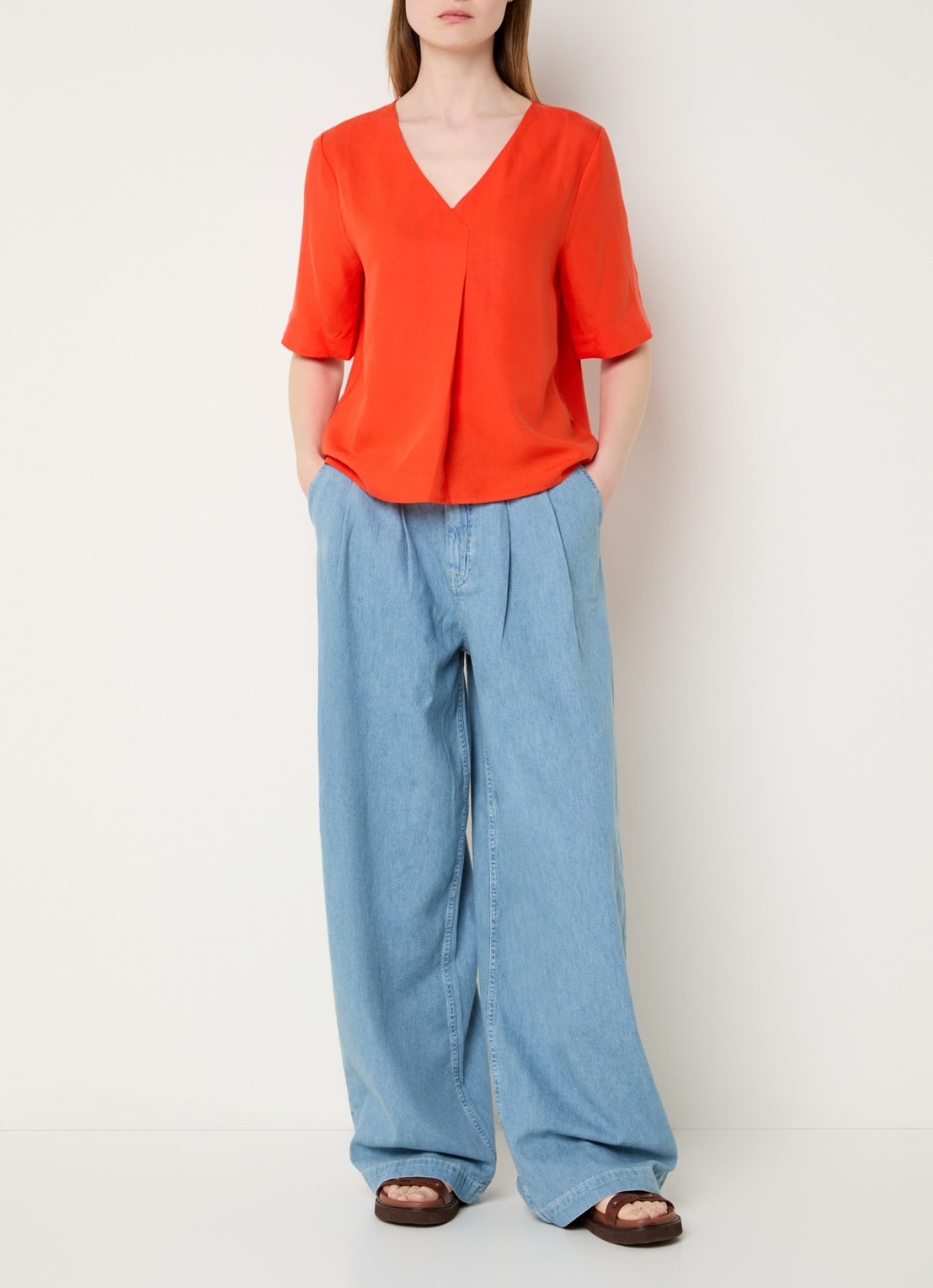 Mos Mosh MMRaina top in linnenblend met V-hals - voorkant 2 rood