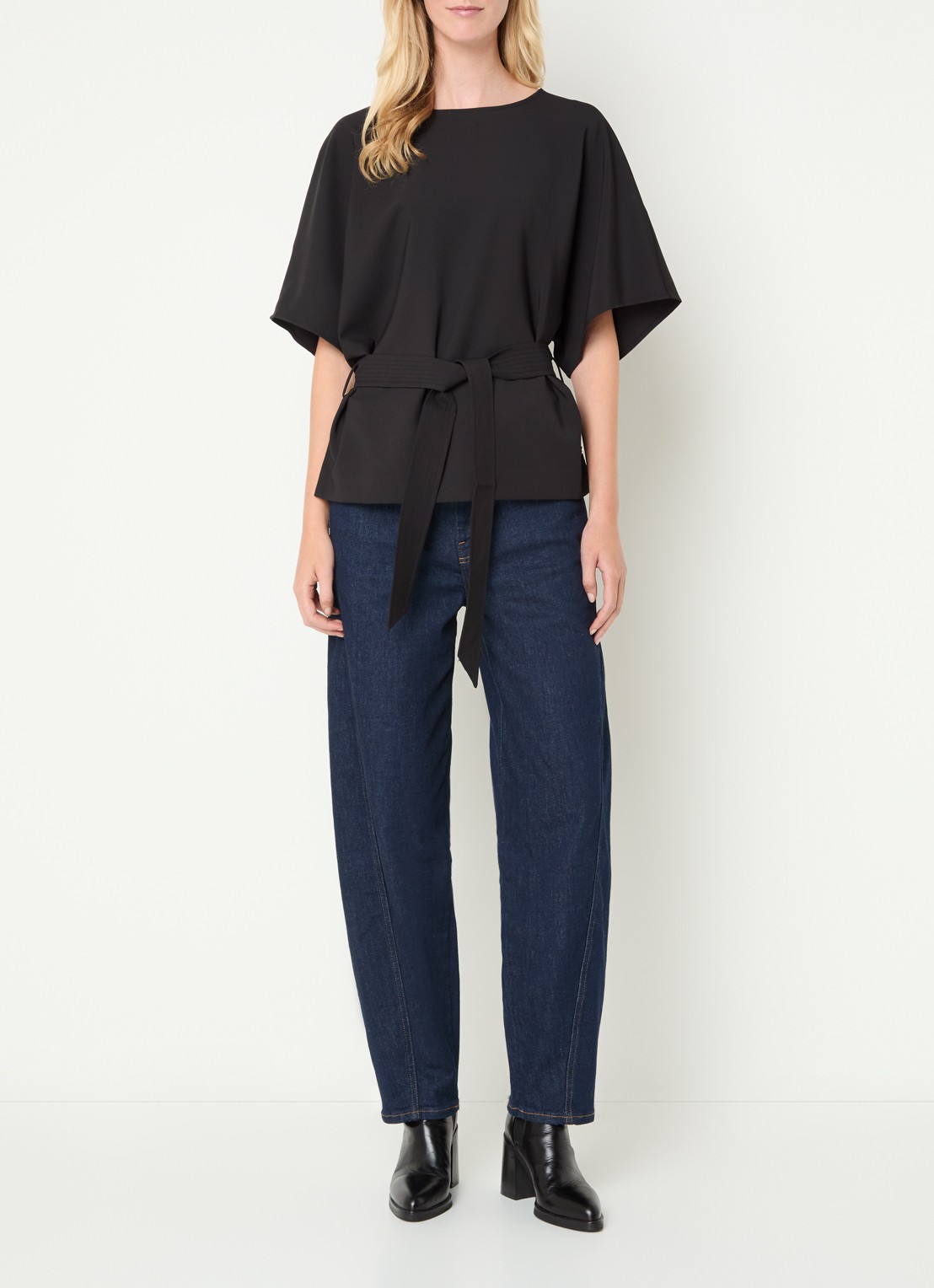 Mos Mosh MMRikala Miley top met strikceintuur - voorkant 4 zwart