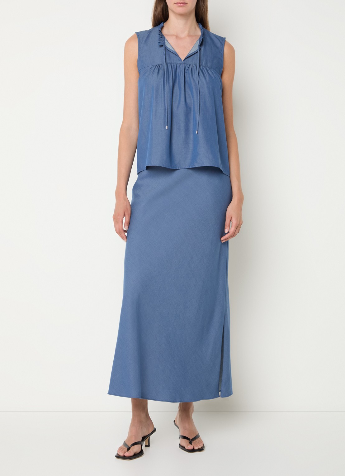 Mos Mosh MMSolandra mouwloze top van chambray met ruches - voorkant 4 blauw