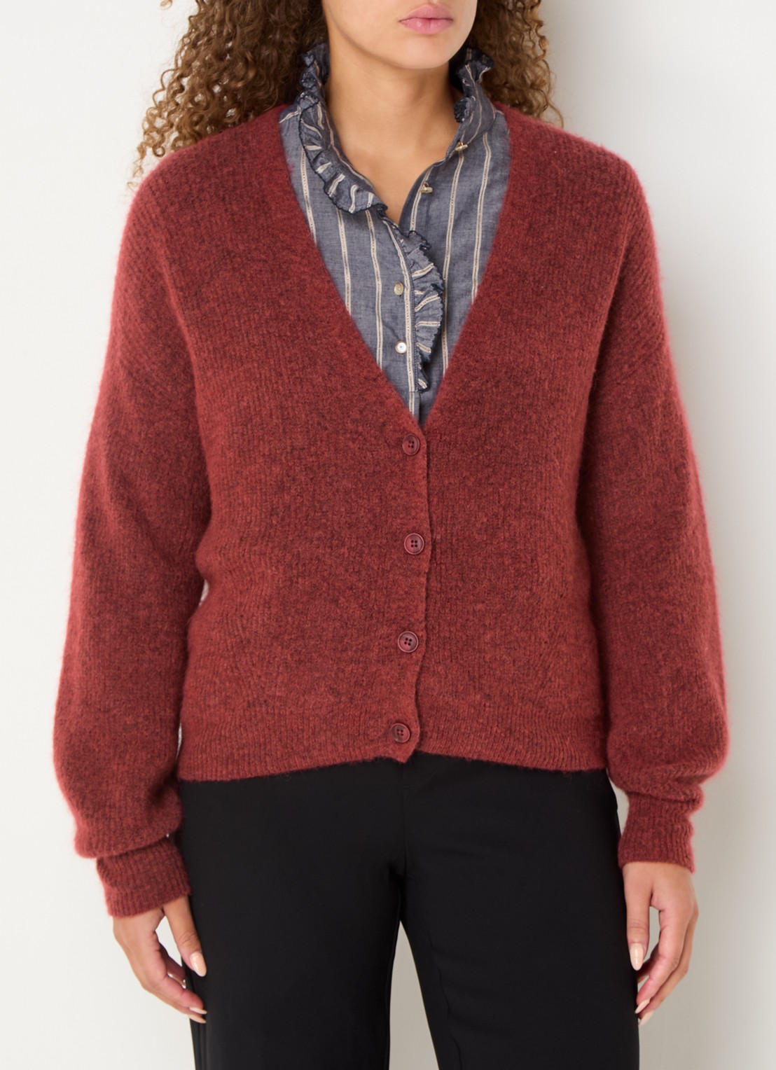 Mos Mosh MMThora fijngebreid vest in alpaca wolblend met ballonmouw - detail steenrood