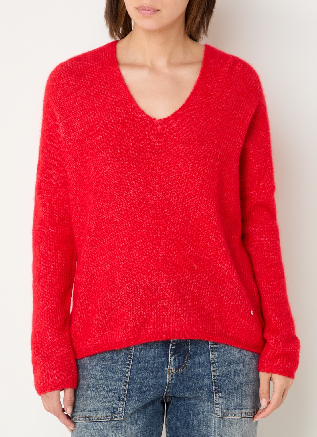 Mos Mosh MMThora fijngebreide pullover in alpaca wolblend met V-hals - detail chinese red / rood