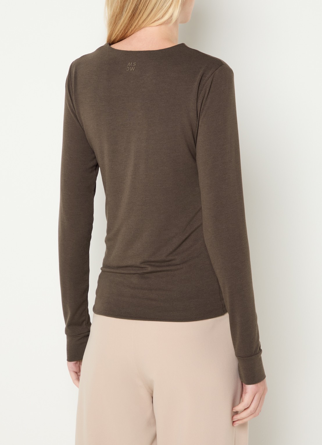 Moscow Lucia longsleeve met ronde hals - achterkant 2 donkerbruin