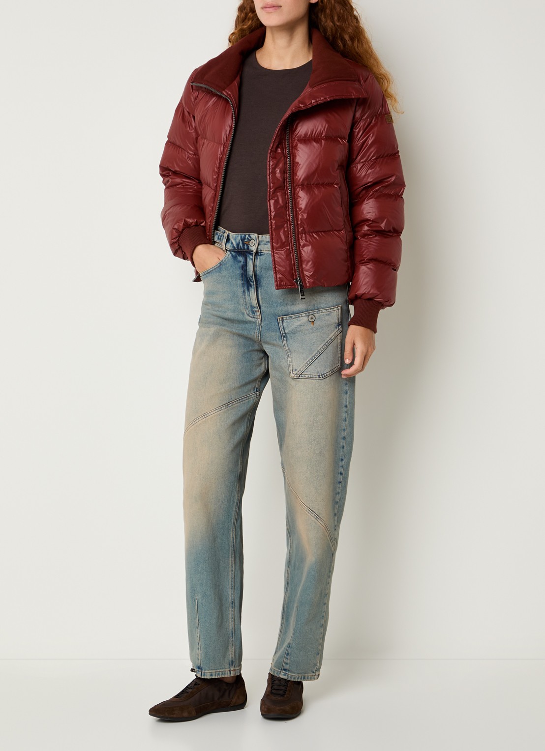 Moscow Marcy puffer jack met donsvulling en afneembare capuchon - voorkant 4 roodbruin