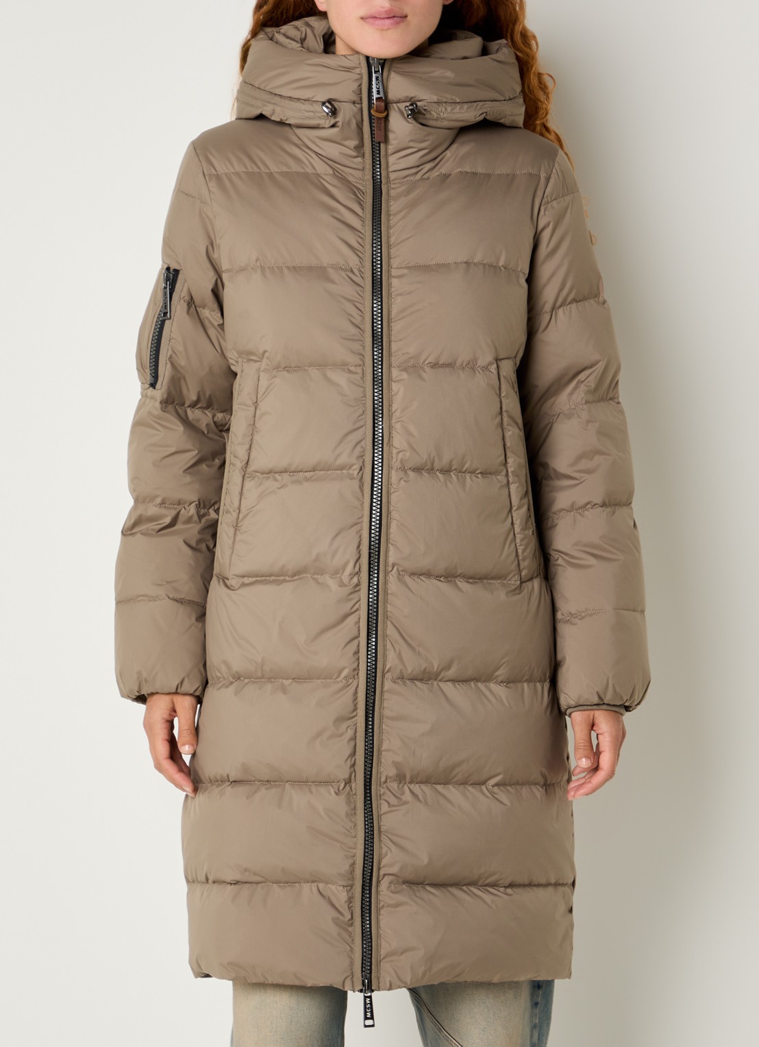 Moscow Missy longline puffer jas met donsvulling en capuchon - detail 4 taupe