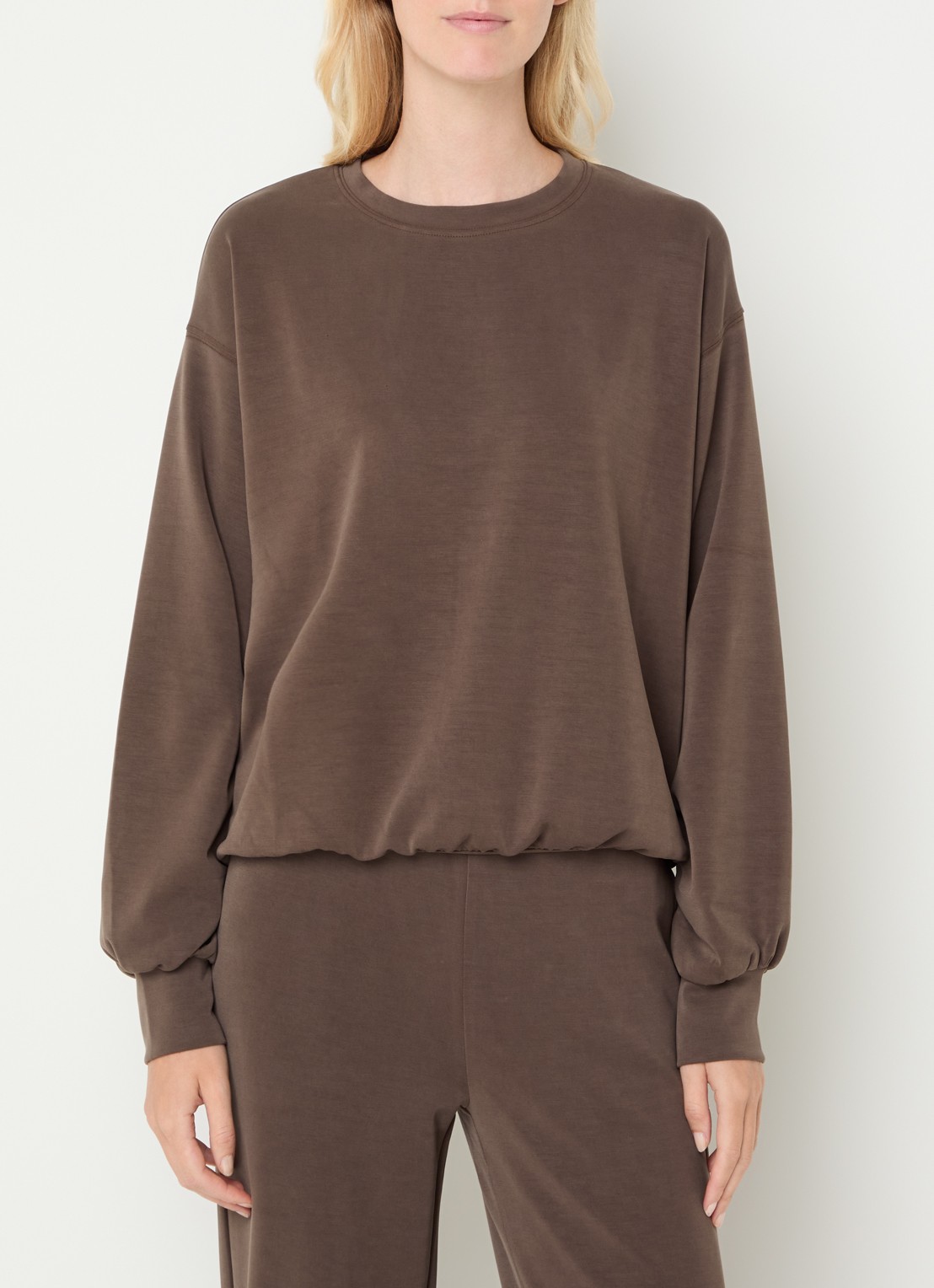 Moscow Sweater met ronde hals - detail donkerbruin