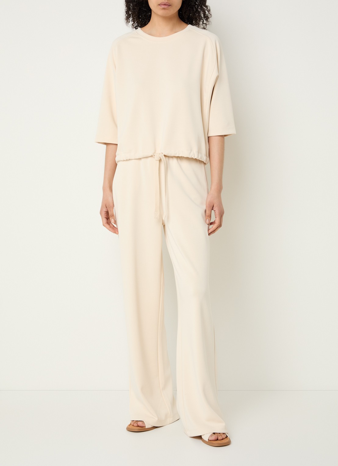 Moscow Tess top met ronde hals - voorkant 3 beige