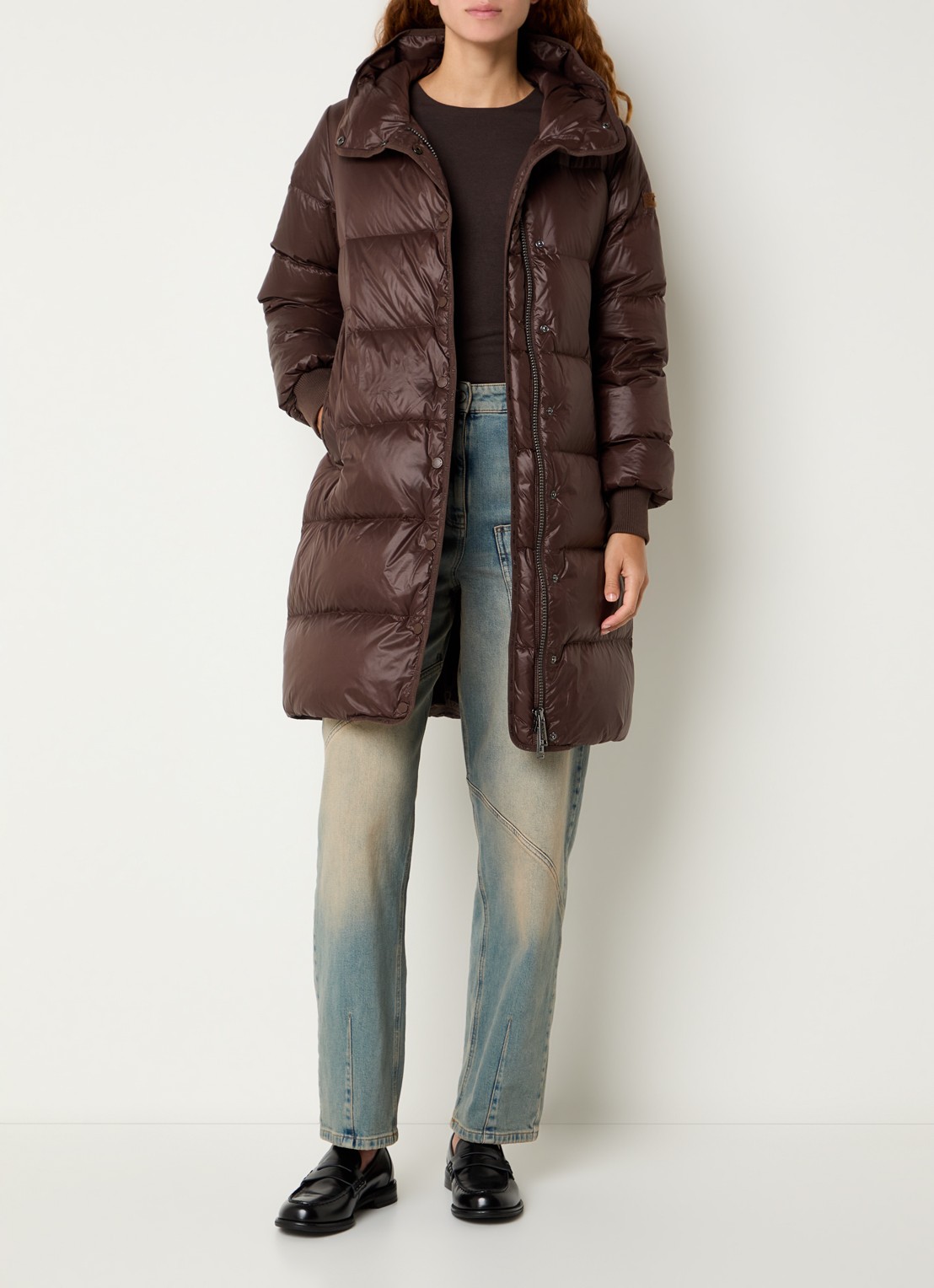 Moscow Ullah longline puffer jas met donsvulling en glanzende finish - voorkant 3 roodbruin