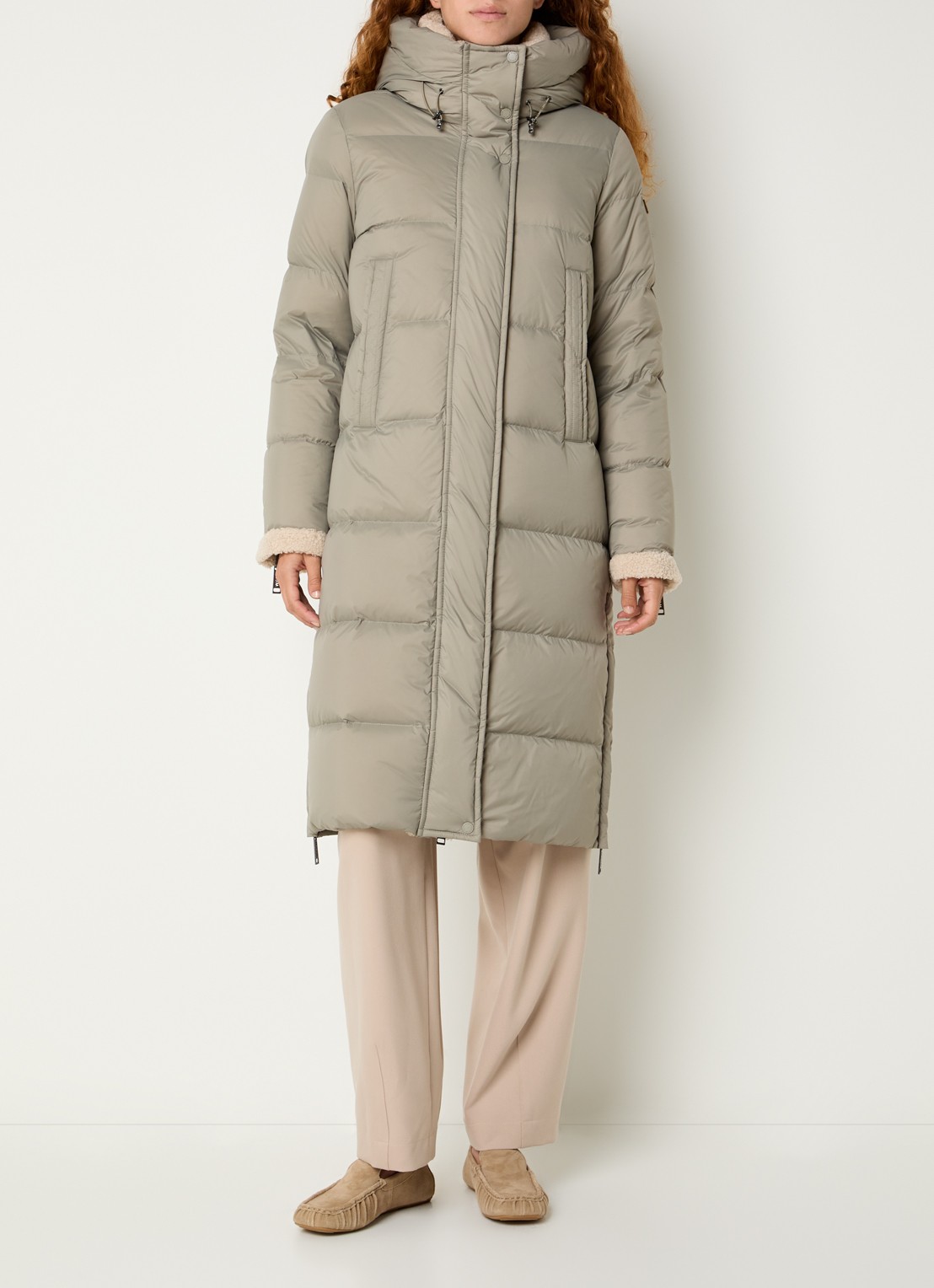 Moscow Xenia longline puffer jas met donsvulling en capuchon - detail 4 lindegroen
