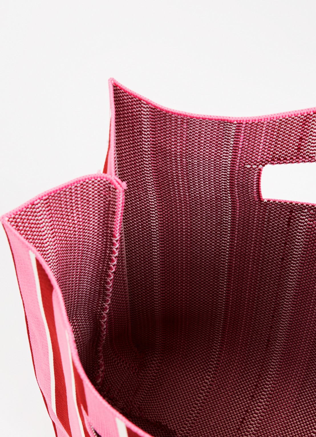 MOSJ Atelier Cherry handtas met streepprint - detail 3 roze