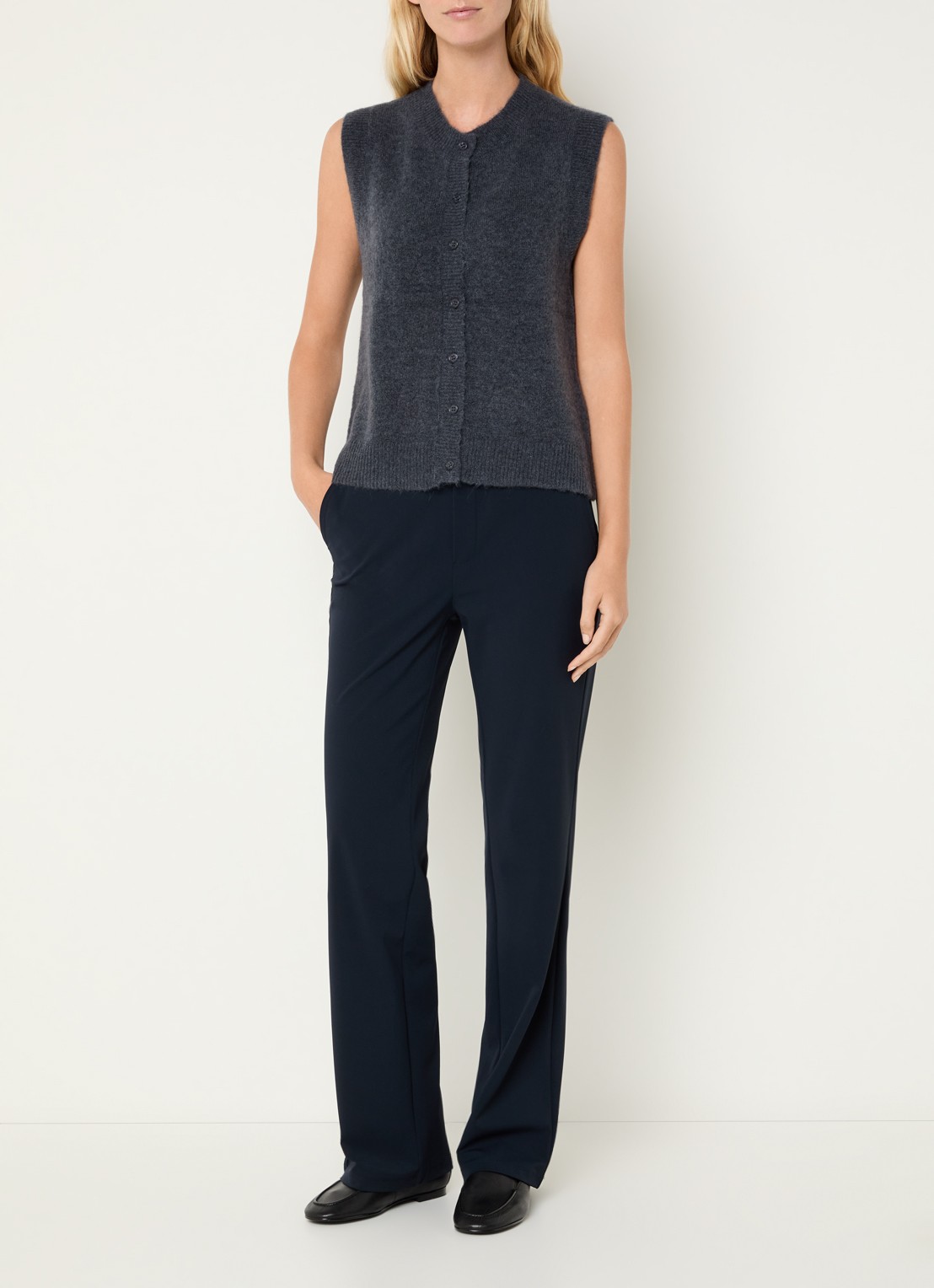 MSCH Copenhagen Bondie Hope fijngebreide vest in alpaca wolblend - voorkant 2 donkergrijs