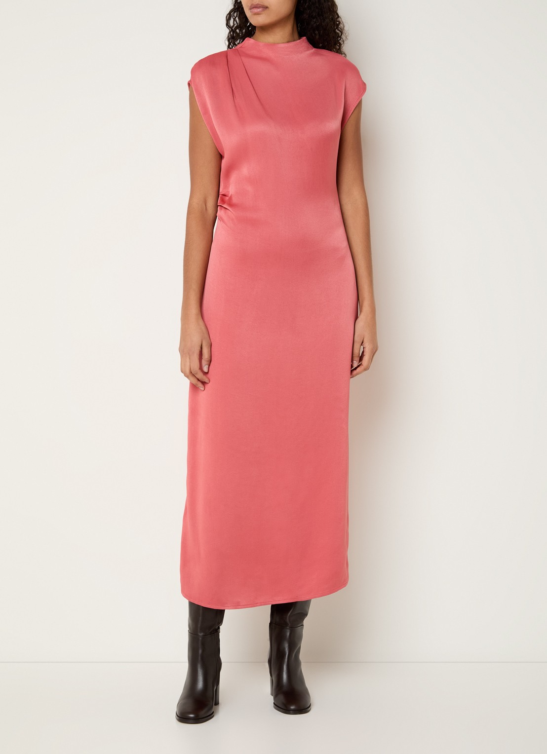 MSCH Copenhagen MSCHClark midi jurk met split - detail abrikoos