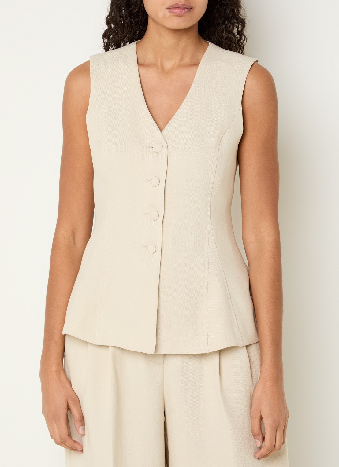 MSCH Copenhagen MSCHEsteriane mouwloze top met V-hals - detail 2 beige