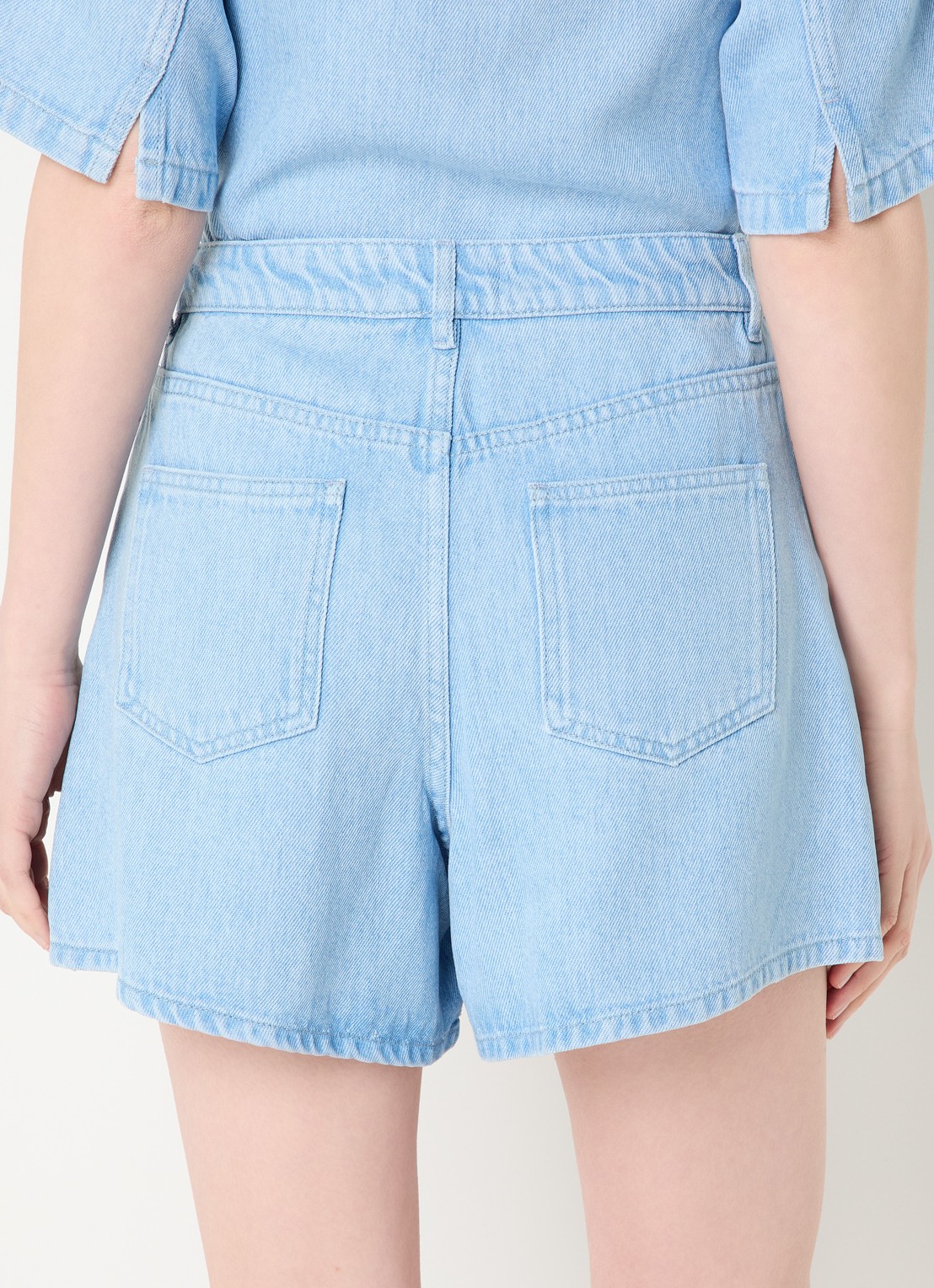 MSCH Copenhagen MSCHSaphina high waist straight fit korte broek van chambray - achterkant 4 indigo