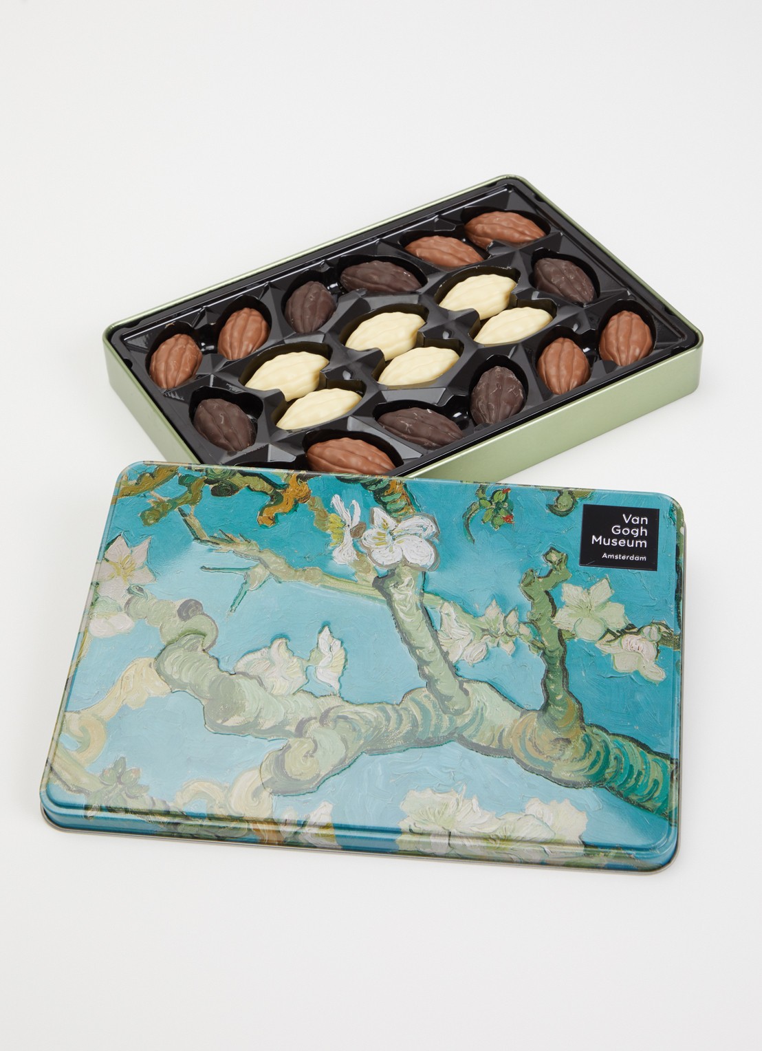 MTDay Amandelbloesem chocolade in blik 140 gram - voorkant 2 undefined
